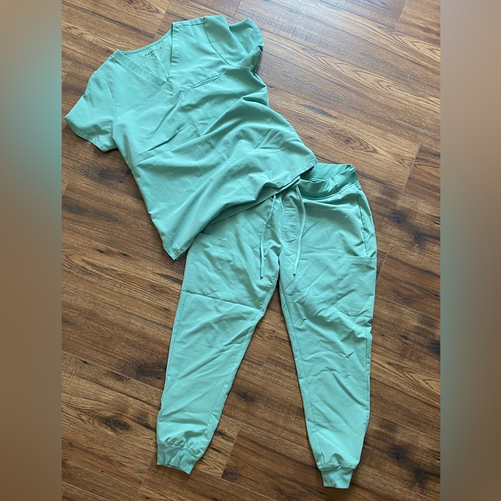 Mandala Scrubs *Figs dupe*